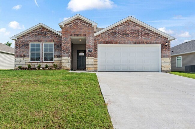 Building Photo - 602 W Cattleman Ct