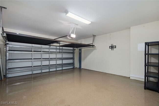 Building Photo - 15820 Portofino Springs Blvd