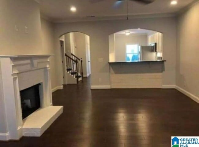 Building Photo - 4207 Lennox Dr