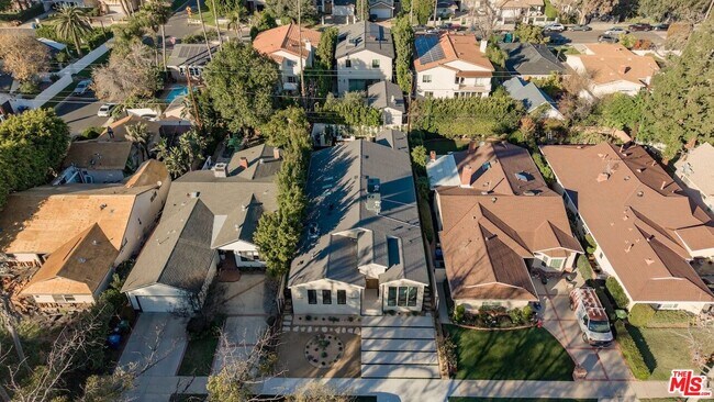 Building Photo - 14647 Morrison St