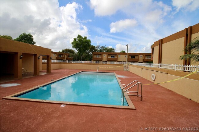 Building Photo - 6225 SW 131st Ct