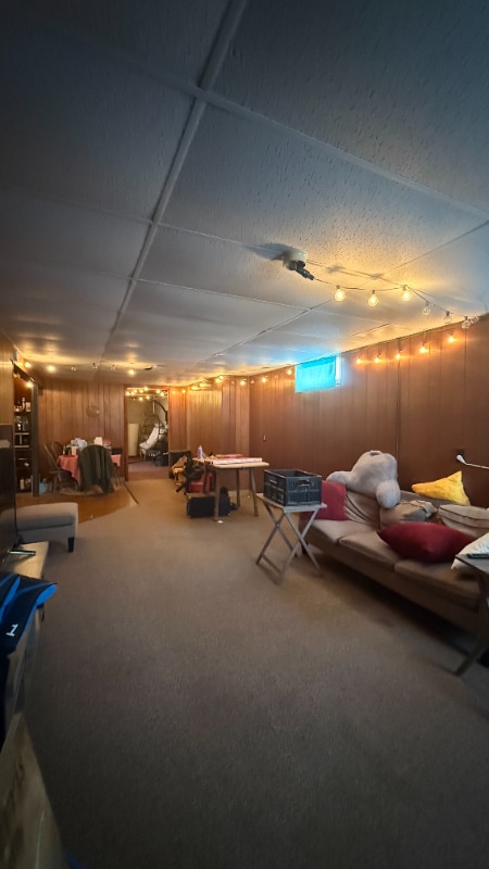 Building Photo - 1601 N Oak St