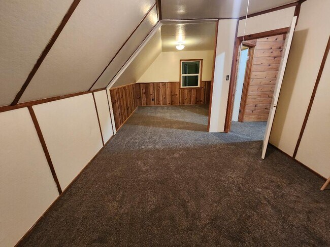 Building Photo - 26251 Alpine Ln