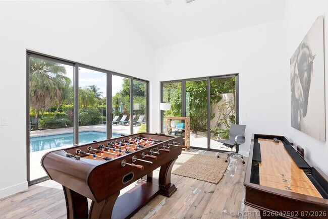 Building Photo - 2905 Polo Island Dr
