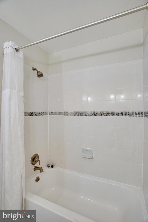 Building Photo - 3300 Prince William Dr