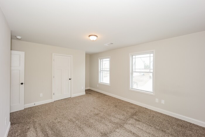 Building Photo - 1029 Allegiance Dr