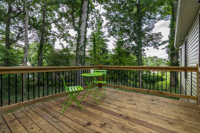 Building Photo - 15 Sand Hill School Rd