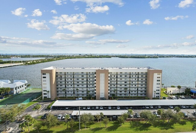 Building Photo - 200 S Sykes Creek Pkwy