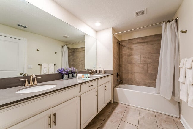 Building Photo - 1264 Challenge Dr