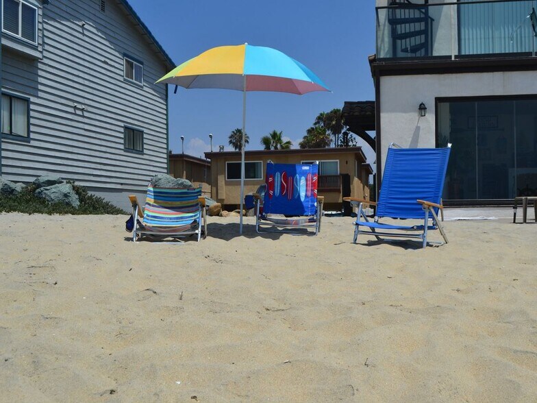 Building Photo - 676 Seacoast Dr