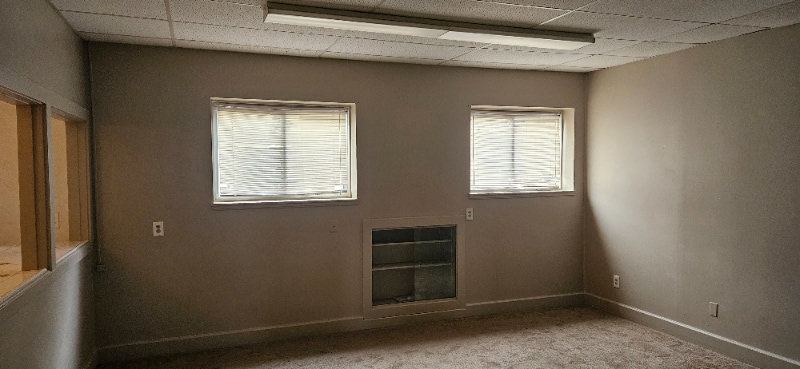 Building Photo - 64 Kenyon St