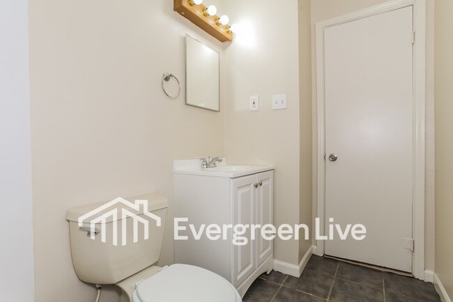 Building Photo - 8661 Neptune Dr