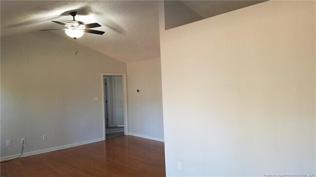 Building Photo - 104 Bayou Ct