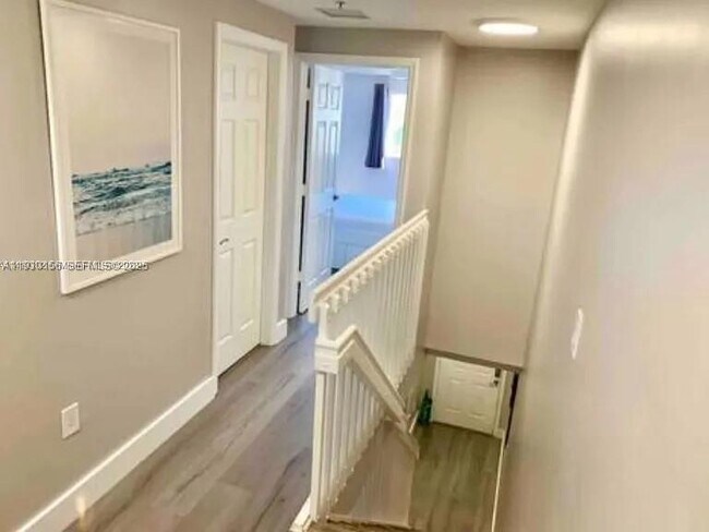 Building Photo - 821 SW 2nd St