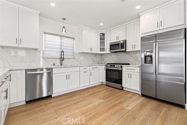 Building Photo - 641 E Grinnell Dr