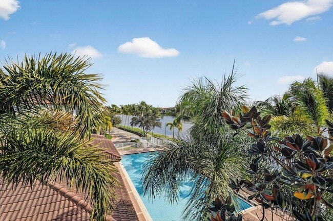 Building Photo - 2705 SW 119th Way