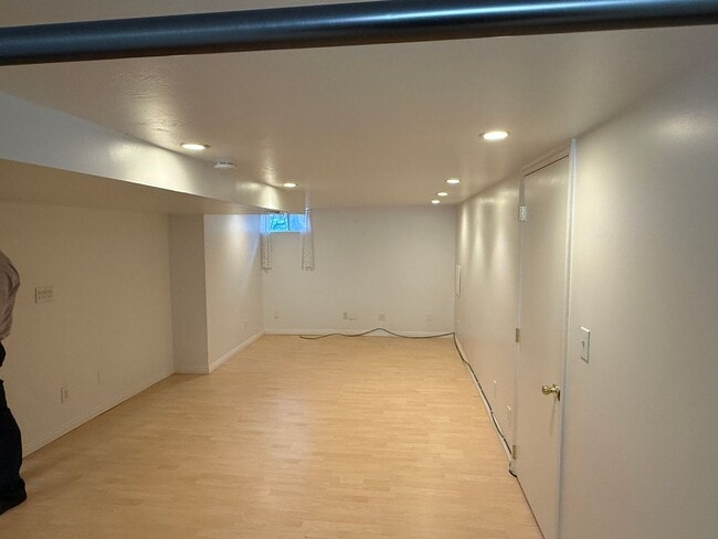 Building Photo - Beautiful 4 bedroom 3 bathroom home!