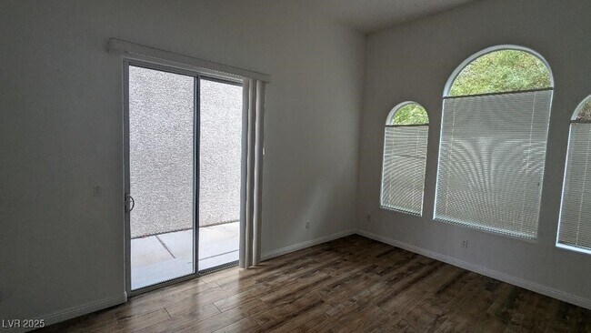 Building Photo - 1831 Granemore St