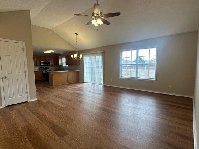 Building Photo - 4434 W Normal St