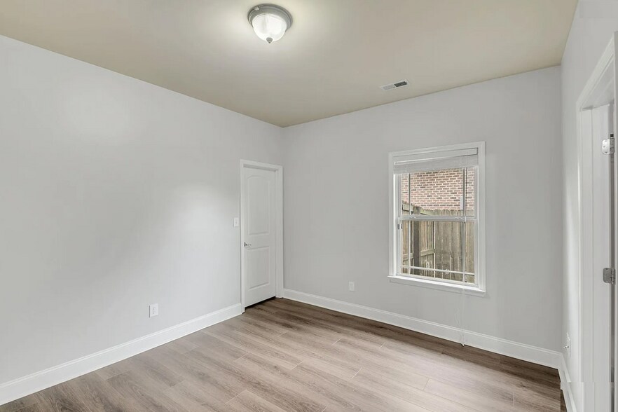Building Photo - 24580 Silent Spring Dr