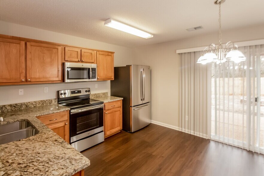 Building Photo - 10060 Nolton Cir