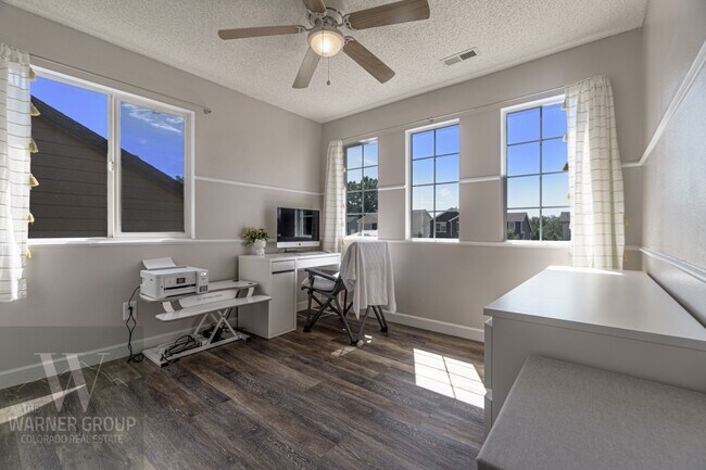 Building Photo - 9510 Pony Gulch Way