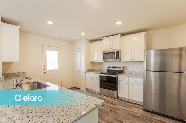 Building Photo - 306 Pvt Rd