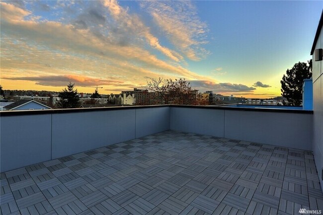 Building Photo - 2429 NW 60th St