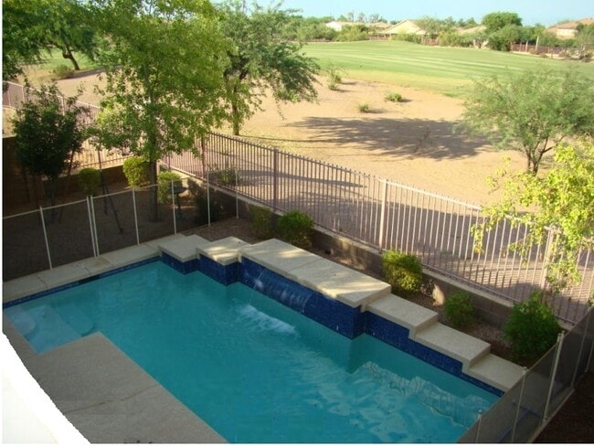 Building Photo - Beautiful Gilbert Home w/2 Master Bedrooms...