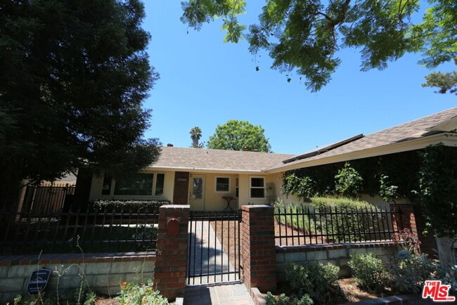 Building Photo - 7309 Asman Ave