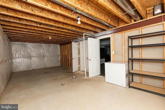 Building Photo - 249 Lord Fairfax St