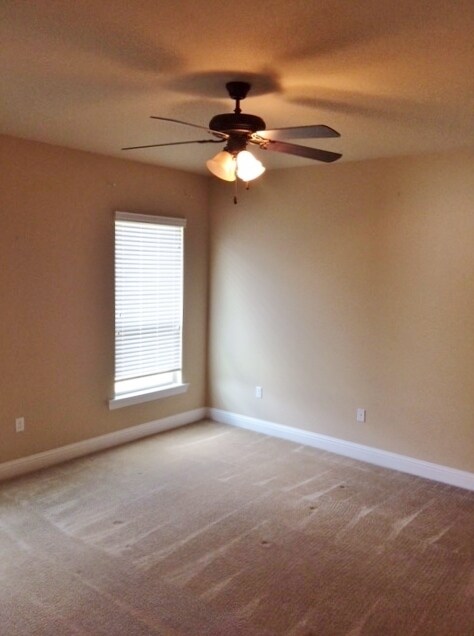 Building Photo - 16325 Timberstone Dr