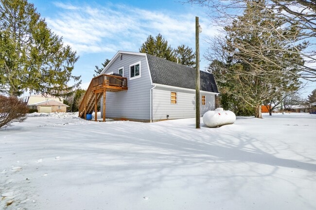Building Photo - 25 Boundary Dr