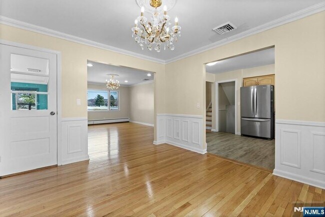 Building Photo - 234 Totowa Rd