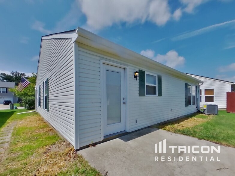 Building Photo - 3423 Summer Breeze Cir