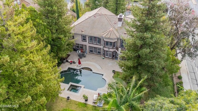 Building Photo - 504 Rustic Hills Dr