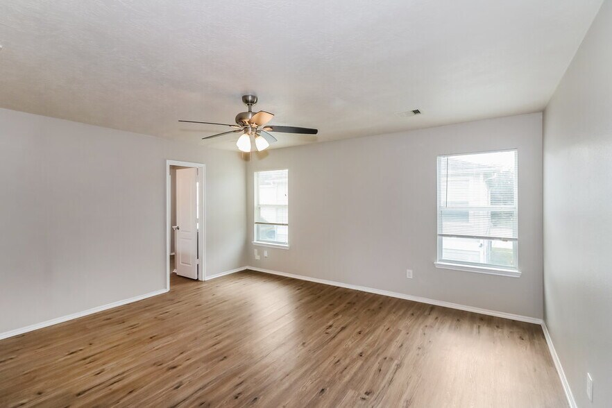 Building Photo - 2730 Skyview Grove Ct