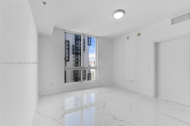 Building Photo - 300 S Biscayne Blvd