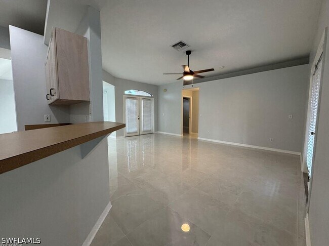 Building Photo - 4649 Santiago Ln