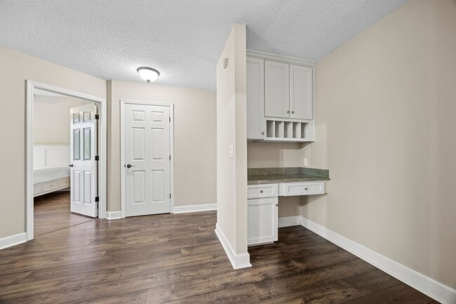 Building Photo - Luxury Living in Amelia National – Resort-...