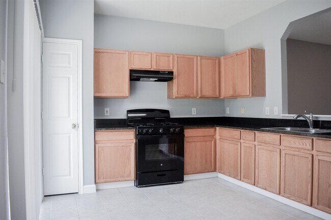 Building Photo - 1006 Addison Park Ln