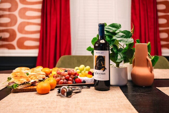 Building Photo - 13702 Yellow Oak Cir