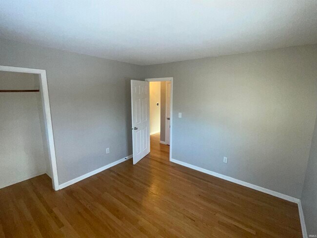 Building Photo - 4101 E Boltinghouse Rd