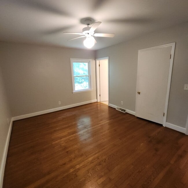 Building Photo - Remodeled Brick Rancher in between Kerners...