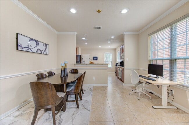 Building Photo - 1243 Glenwood Canyon Ln