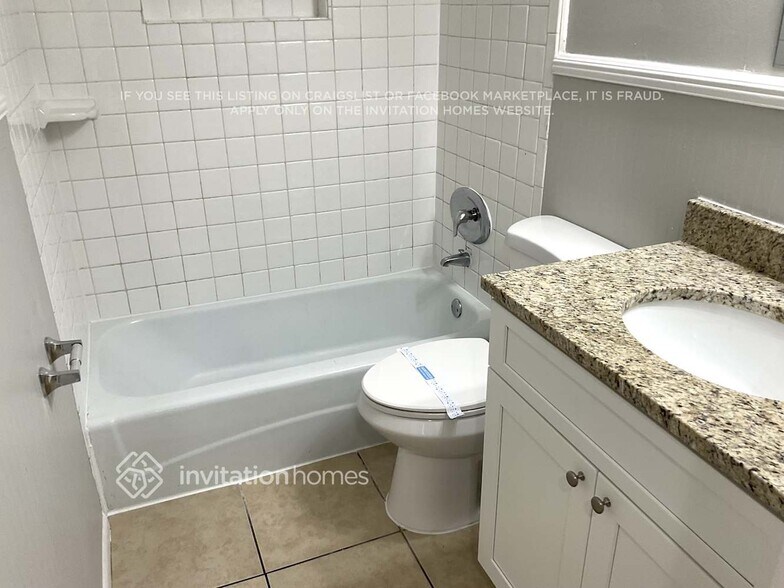 Building Photo - 603 67th Ave Terrace W