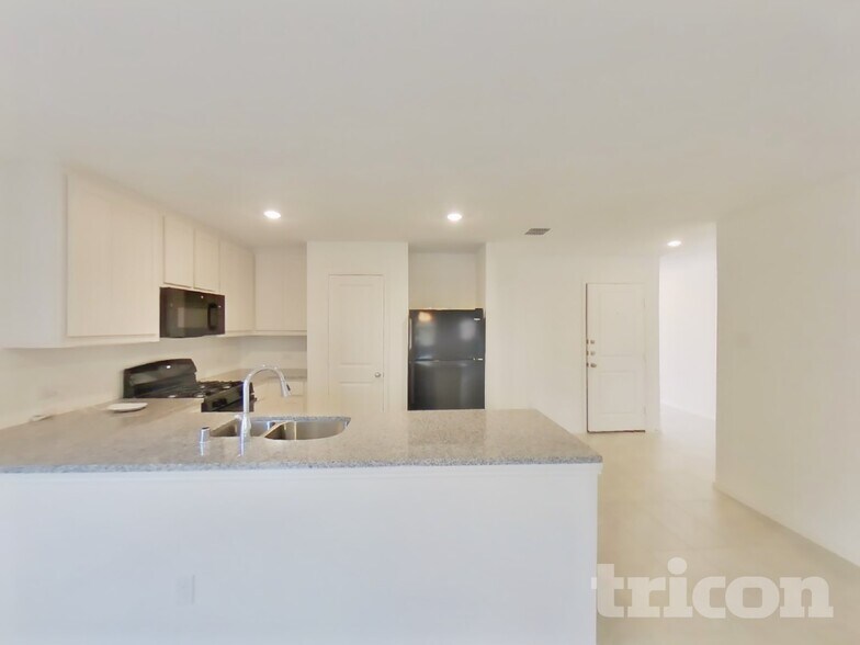 Building Photo - 1516 Clairborne Ct