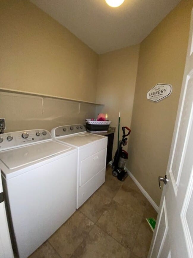 Building Photo - Highly Upgraded Snowbird Rental located in...