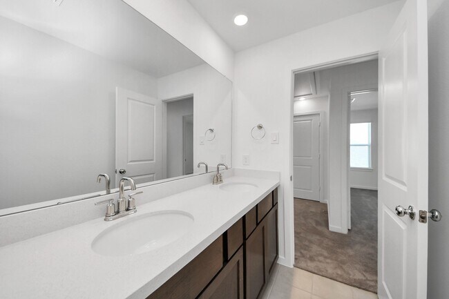 Building Photo - 9026 Selwyn Pointe Wy