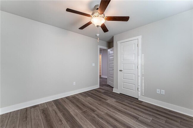 Building Photo - 507 W Arkansas St
